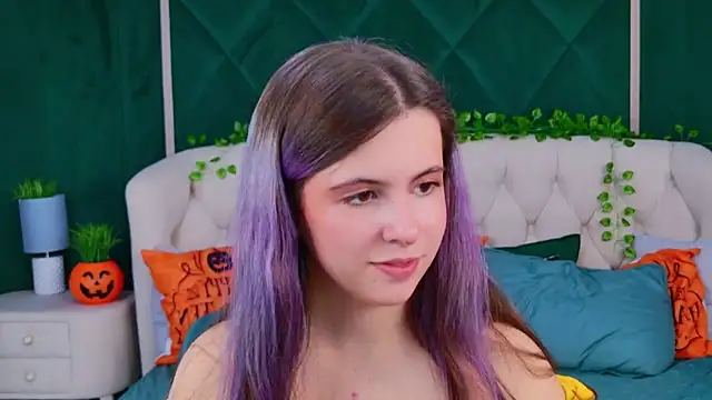 Akira Halls online show from 27, 10, 2025