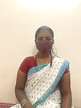 Snapshot of Tamil_Yalini12 chatting on 3, 10, 2025 Tamil Yalini12 online show from 3, 10, 2025