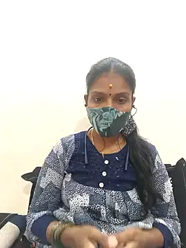 Snapshot of Tamil_Yalini12 chatting on 26, 10, 2025 Tamil Yalini12 online show from 26, 10, 2025