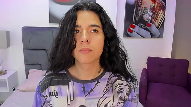 Angel Dustts online show from 6, 11, 2025