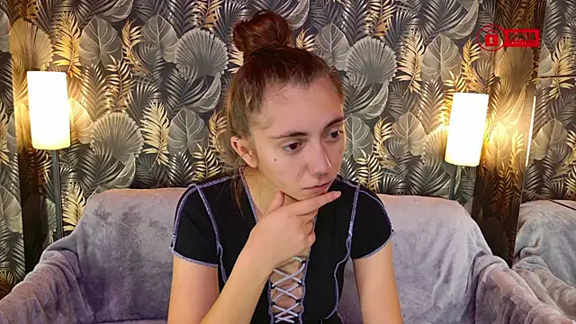 Snapshot of Charming_LIA chatting on 9, 10, 2025 Charming LIA online show from 9, 10, 2025