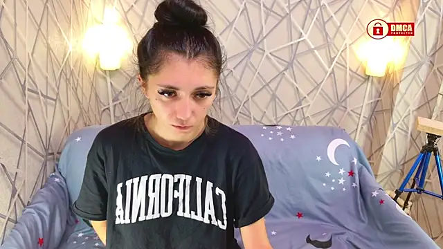 Snapshot of Charming_LIA chatting on 6, 11, 2025 Charming LIA online show from 6, 11, 2025