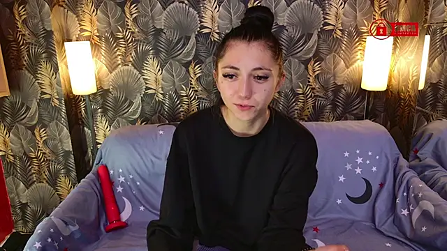 Snapshot of Charming_LIA chatting on 8, 11, 2025 Charming LIA online show from 8, 11, 2025