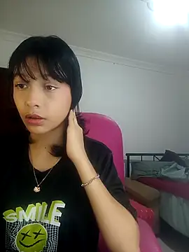 Snapshot of xoxo_milk chatting on 8, 11, 2025 xoxo milk online show from 8, 11, 2025