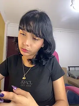 Snapshot of xoxo_milk chatting on 15, 11, 2025 xoxo milk online show from 15, 11, 2025