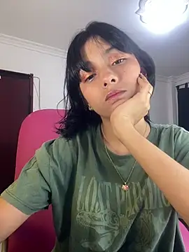 Snapshot of xoxo_milk chatting on 26, 11, 2025 xoxo milk online show from 26, 11, 2025