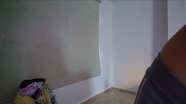 Julieta Rose19 online show from 7, 10, 2025