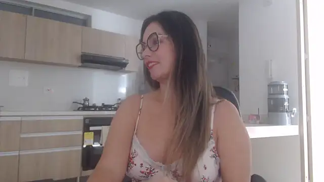 LovePaula online show from 31, 7, 2026