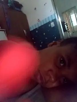 PrettahSantos online show from 24, 9, 2025