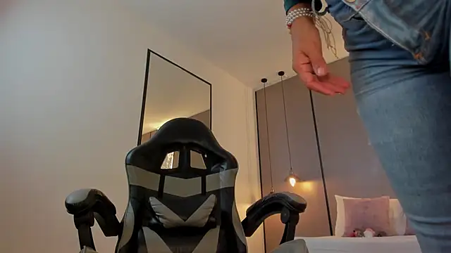 zoee zi online show from 31, 1, 2026