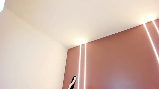 zoee zi online show from 25, 3, 2026