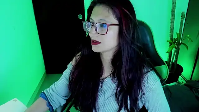 VictoriaSpenser online show from 23, 11, 2025