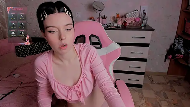 Snapshot of margopink chatting on 30, 11, 2025 margopink online show from 30, 11, 2025