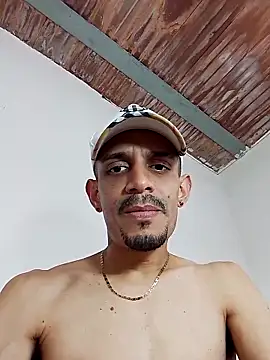 LATINO27CM online show from 7, 10, 2025