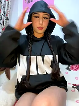 Snapshot of Linda_rouse chatting on 12, 10, 2025 Linda rouse online show from 12, 10, 2025