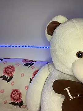 Snapshot of Linda_rouse chatting on 19, 11, 2025 Linda rouse online show from 19, 11, 2025