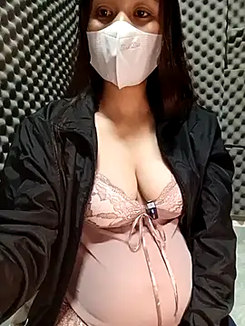 Snapshot of Pipi23_ chatting on 28, 11, 2025 Pipi23 online show from 28, 11, 2025