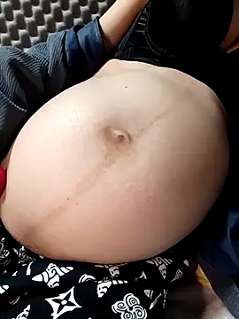 Snapshot of Pipi23_ chatting on 4, 12, 2025 Pipi23 online show from 4, 12, 2025