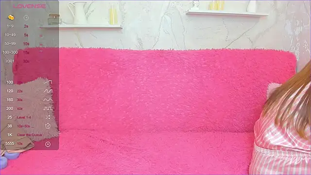 Snapshot of NinelCroft chatting on 11, 10, 2025 NinelCroft online show from 11, 10, 2025