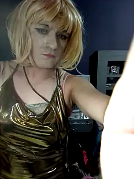 Snapshot of transreyna chatting on 27, 2, 2025 transreyna online show from 27, 2, 2025