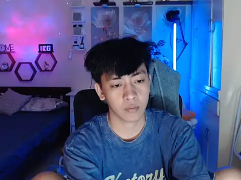 Snapshot of niel_cumshow chatting on 17, 12, 2025 niel cumshow online show from 17, 12, 2025