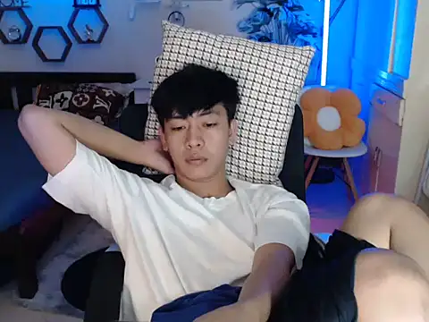 Snapshot of niel_cumshow chatting on 19, 12, 2025 niel cumshow online show from 19, 12, 2025