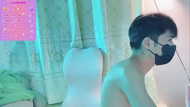 Snapshot of White-Lia chatting on 29, 9, 2025 White-Lia online show from 29, 9, 2025