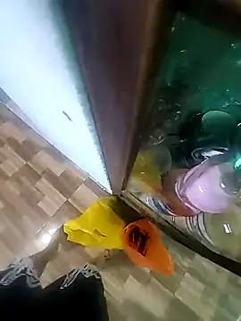 thichshow8386 online show from 2, 10, 2025