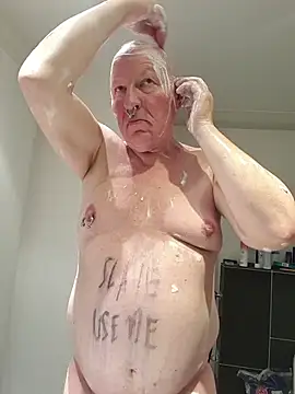 Snapshot of CgnWolf chatting on 3, 12, 2025 CgnWolf online show from 3, 12, 2025