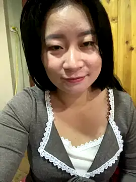 Snapshot of violet-00 chatting on 9, 10, 2025 violet-00 online show from 9, 10, 2025