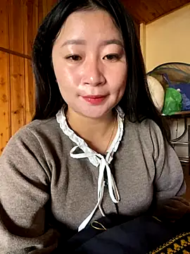 Snapshot of violet-00 chatting on 27, 10, 2025 violet-00 online show from 27, 10, 2025