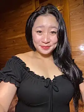 Snapshot of violet-00 chatting on 7, 11, 2025 violet-00 online show from 7, 11, 2025