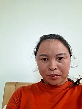 xuxulovezz online show from 17, 12, 2025