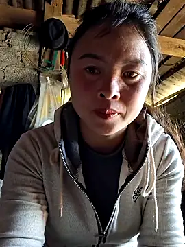 xuxulovezz online show from 5, 2, 2026