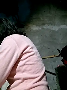 xuxulovezz online show from 9, 3, 2026