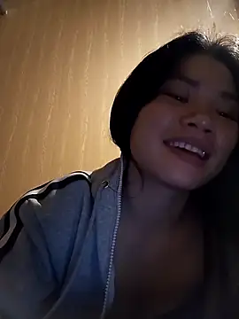 Snapshot of Suny_babyy chatting on 8, 11, 2025 Suny babyy online show from 8, 11, 2025