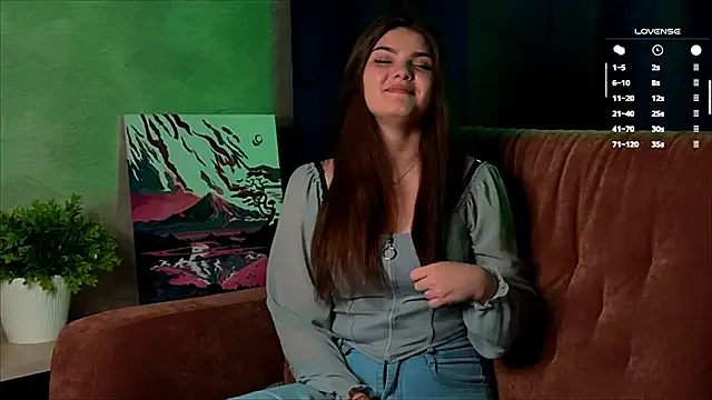 Snapshot of StephanieeMiller chatting on 11, 10, 2025 StephanieeMiller online show from 11, 10, 2025