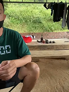 Snapshot of helen-my chatting on 30, 11, 2025 helen-my online show from 30, 11, 2025