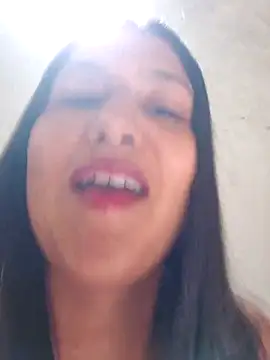 Snapshot of graziele00 chatting on 11, 11, 2025 graziele00 online show from 11, 11, 2025