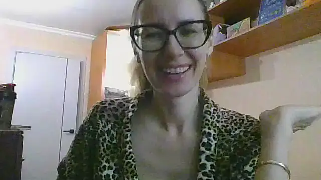 Snapshot of Norivann chatting on 21, 10, 2025 Norivann online show from 21, 10, 2025