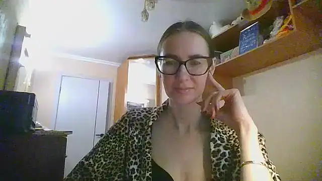 Snapshot of Norivann chatting on 7, 11, 2025 Norivann online show from 7, 11, 2025