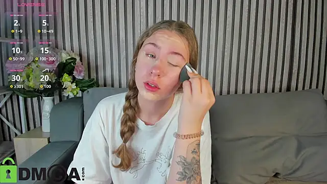 Snapshot of Elsie_Cutties chatting on 4, 10, 2025 Elsie Cutties online show from 4, 10, 2025