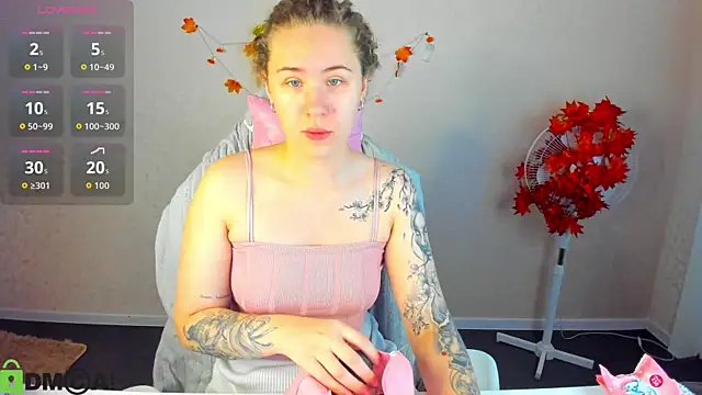 Snapshot of Elsie_Cutties chatting on 31, 10, 2025 Elsie Cutties online show from 31, 10, 2025