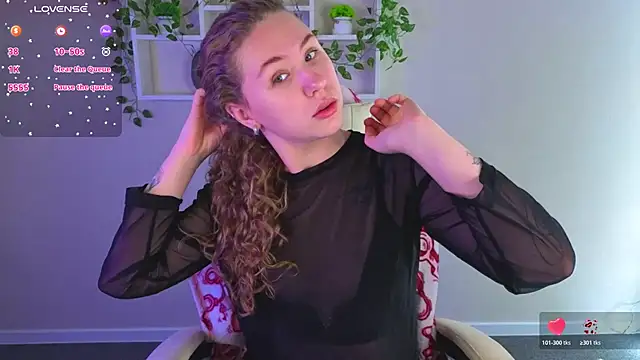 Snapshot of Elsie_Cutties chatting on 12, 11, 2025 Elsie Cutties online show from 12, 11, 2025