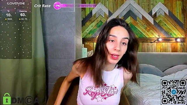 Snapshot of Elliizabeth chatting on 5, 10, 2025 Elliizabeth online show from 5, 10, 2025