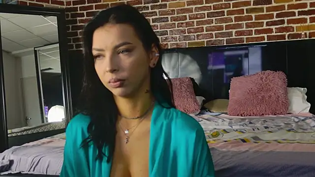 Snapshot of MeganSin_ chatting on 7, 10, 2025 MeganSin online show from 7, 10, 2025