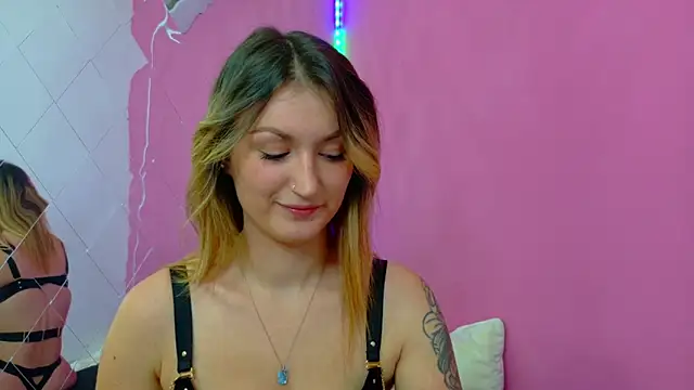 Anaayss  online show from 6, 11, 2025