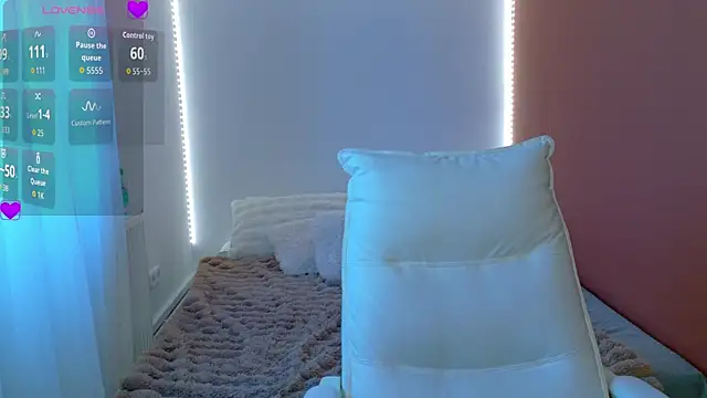 Anaayss  online show from 2, 4, 2026