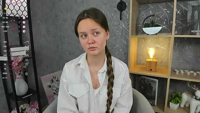 Snapshot of ElenoreReth chatting on 21, 11, 2025 ElenoreReth online show from 21, 11, 2025