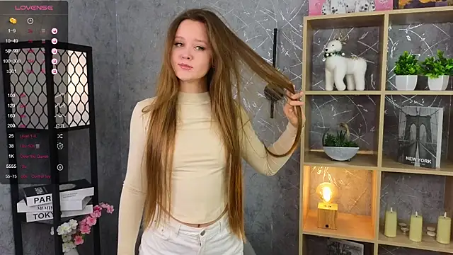 Snapshot of ElenoreReth chatting on 18, 12, 2025 ElenoreReth online show from 18, 12, 2025